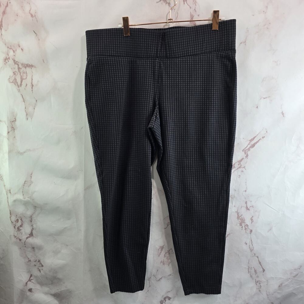 Torrid Pants Womens 1 1X Black Gray Gingham Pull On Leggings Crop Capri